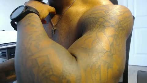 Rey online show from 09-29-25, 06:24