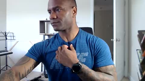 Rey online show from 10-13-25, 03:12