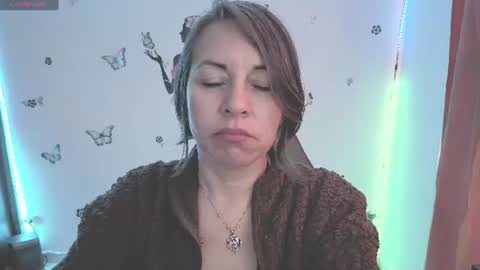 Snapshot of rebbeca09 chatting on 07-16-26, 01:06 Rebbeca online show from 07-16-26, 01:06