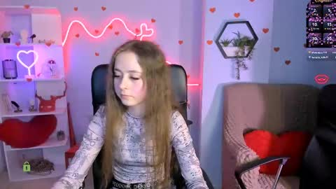 rebecca_smile_ online show from 04-18-26, 07:58