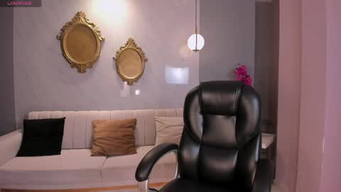 Snapshot of rebeccahudson_ chatting on 05-05-26, 08:06 Rebe online show from 05-05-26, 08:06