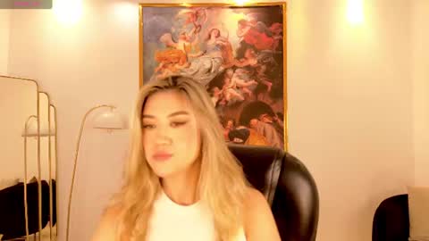 Snapshot of rebeccahudson_ chatting on 06-13-26, 07:56 Rebe online show from 06-13-26, 07:56