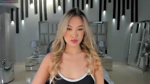 Snapshot of rebeccahudson_ chatting on 07-06-26, 07:38 Rebe online show from 07-06-26, 07:38