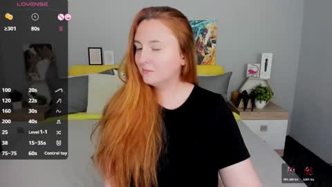 Lessy Fox online show from 04-11-26, 05:06