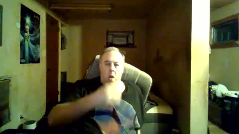 reddragon1195 online show from 12-26-24, 05:15