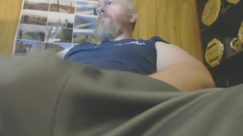 Snapshot of redhead4fun chatting on 06-20-26, 04:54 theredhead4fun online show from 06-20-26, 04:54