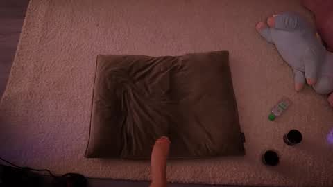 Redhead Shark online show from 02-16-26, 01:18