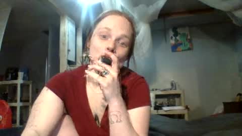 Snapshot of redheadslutwife8803 chatting on 06-03-26, 04:15 Lenae Redd online show from 06-03-26, 04:15