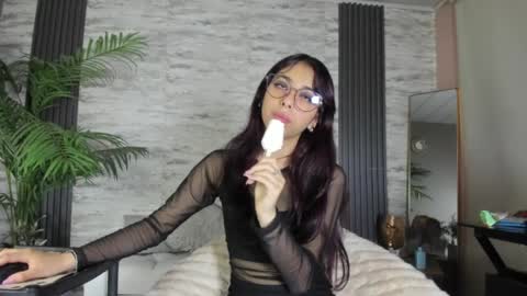 redhood_1_ online show from 04-10-26, 07:07