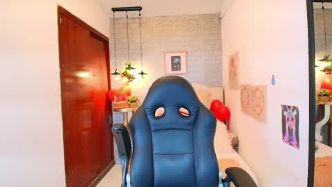 Lili Lopez online show from 02-28-25, 08:07