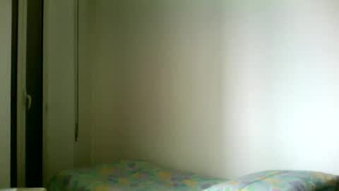 Snapshot of redstep0 chatting on 05-08-26, 10:42 redstep0 online show from 05-08-26, 10:42