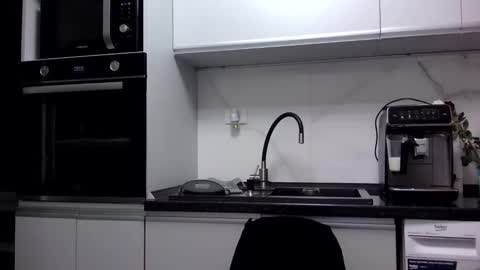 Reed-velvet online show from 02-16-26, 06:09