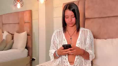 Snapshot of regina_noctixx chatting on 07-16-26, 08:09 Regina online show from 07-16-26, 08:09