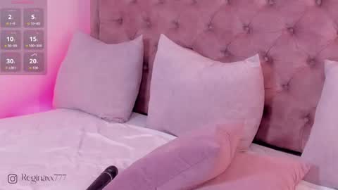 Snapshot of regina_noctixx chatting on 07-18-26, 03:38 Regina online show from 07-18-26, 03:38