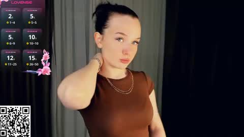 Emily - online show from 06-17-26, 06:42