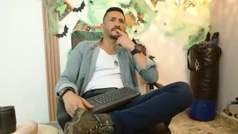   REIKO  online show from 10-14-25, 03:13