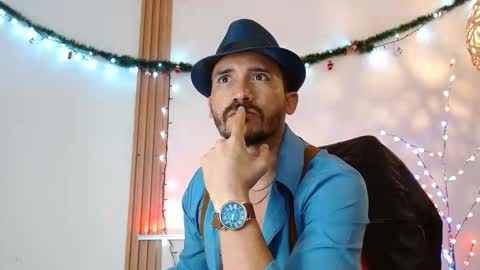   REIKO  online show from 12-18-25, 04:35