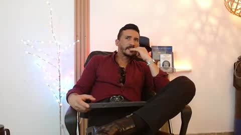   REIKO  online show from 01-13-26, 03:39