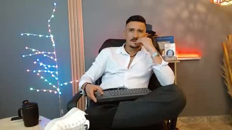   REIKO  online show from 02-10-26, 06:12