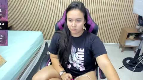 reina_loren online show from 05-24-26, 03:44