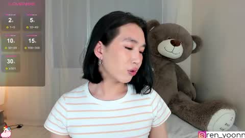 Snapshot of ren_yoonn chatting on 06-22-26, 07:05 Ren online show from 06-22-26, 07:05