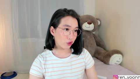 Snapshot of ren_yoonn chatting on 07-02-26, 02:33 Ren online show from 07-02-26, 02:33