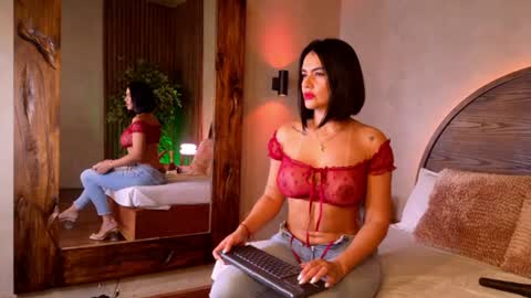 Snapshot of renata_black_ chatting on 06-16-26, 10:07 Renata online show from 06-16-26, 10:07
