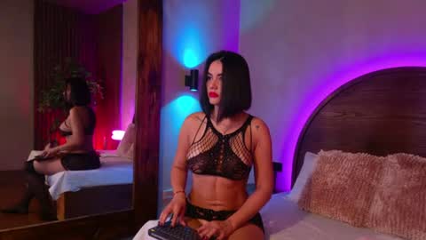 Snapshot of renata_black_ chatting on 07-09-26, 10:41 Renata online show from 07-09-26, 10:41