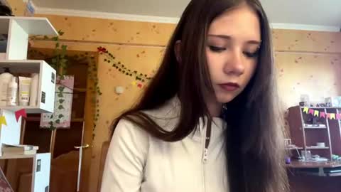 Lina online show from 07-05-26, 10:22