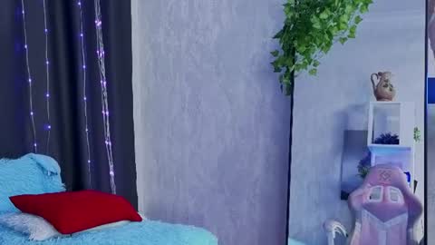 Christina online show from 07-17-26, 05:18