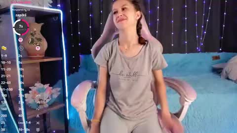 Christina online show from 08-06-26, 05:15