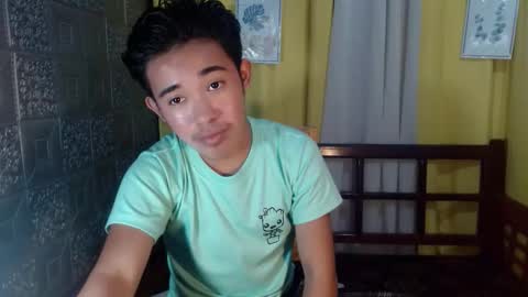 rnezamora online show from 10-28-25, 02:42