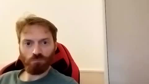 Snapshot of rerauld4 chatting on 12-04-24, 07:45 Raul online show from 12-04-24, 07:45