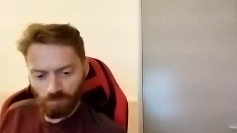 Snapshot of rerauld4 chatting on 12-27-24, 04:10 Raul online show from 12-27-24, 04:10