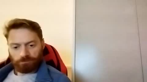 Snapshot of rerauld4 chatting on 01-05-25, 05:09 Raul online show from 01-05-25, 05:09