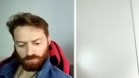 Snapshot of rerauld4 chatting on 01-11-25, 12:40 Raul online show from 01-11-25, 12:40