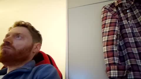 Snapshot of rerauld4 chatting on 03-02-25, 04:42 Raul online show from 03-02-25, 04:42