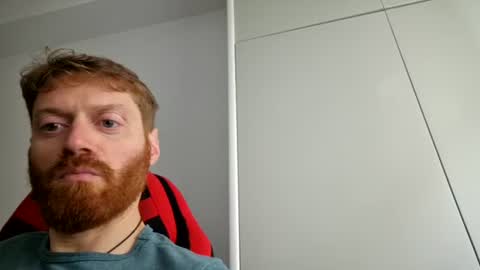 Snapshot of rerauld4 chatting on 03-08-25, 01:36 Raul online show from 03-08-25, 01:36