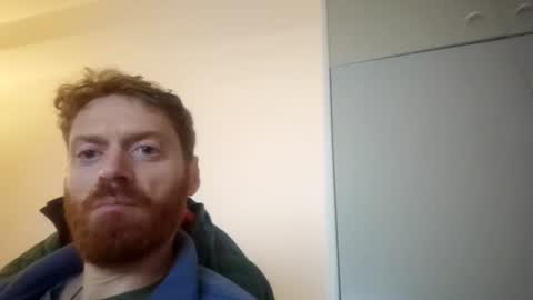 Snapshot of rerauld4 chatting on 03-12-25, 05:28 Raul online show from 03-12-25, 05:28