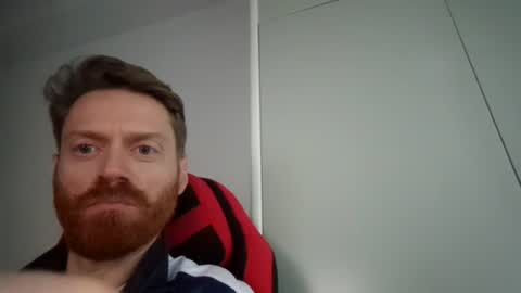 Snapshot of rerauld4 chatting on 02-22-26, 04:27 Raul online show from 02-22-26, 04:27