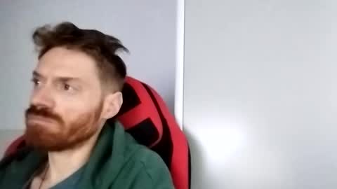 Snapshot of rerauld4 chatting on 03-19-26, 04:55 Raul online show from 03-19-26, 04:55