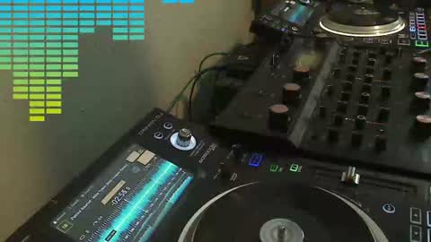 Snapshot of reticuli chatting on 06-10-26, 05:45 GearPorn online show from 06-10-26, 05:45