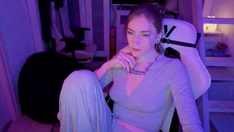 Rie online show from 02-10-26, 04:55