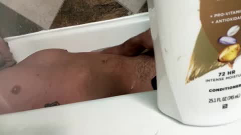 Snapshot of revolvingdoor1818 chatting on 02-10-26, 06:39 revolvingdoor1818 online show from 02-10-26, 06:39