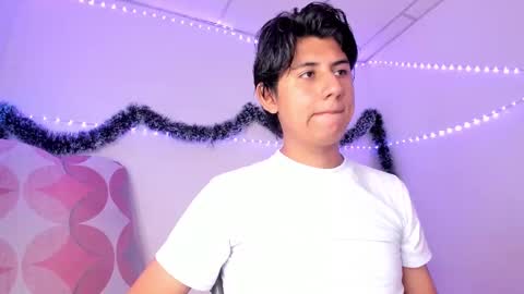 reylatino24 online show from 02-08-26, 09:07