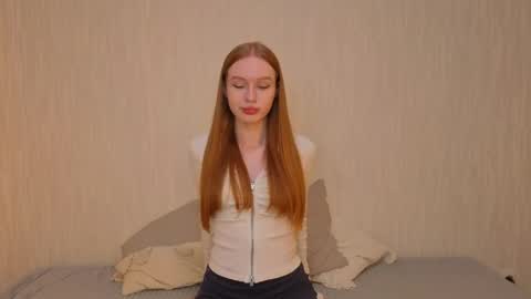 nice to meet you  3  I am Milena online show from 05-31-26, 07:04