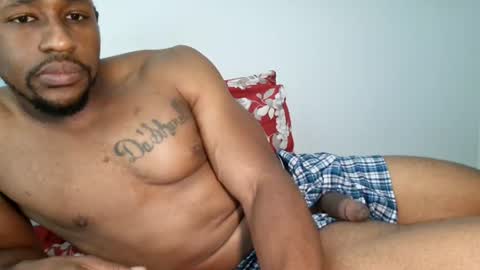 Snapshot of rfryre chatting on 07-09-26, 09:41 Taye online show from 07-09-26, 09:41