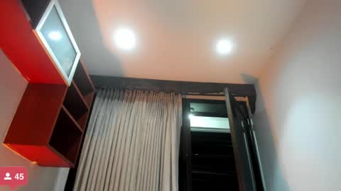 Snapshot of rianamanson chatting on 11-02-25, 05:54 Riana online show from 11-02-25, 05:54