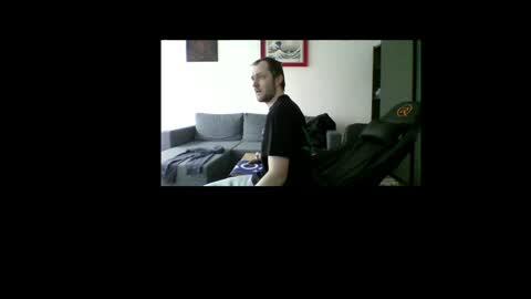 Snapshot of ricciardio chatting on 04-04-26, 01:08 ricciardio online show from 04-04-26, 01:08