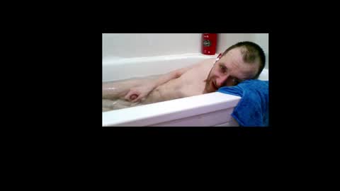 Snapshot of ricciardio chatting on 04-12-26, 12:04 ricciardio online show from 04-12-26, 12:04